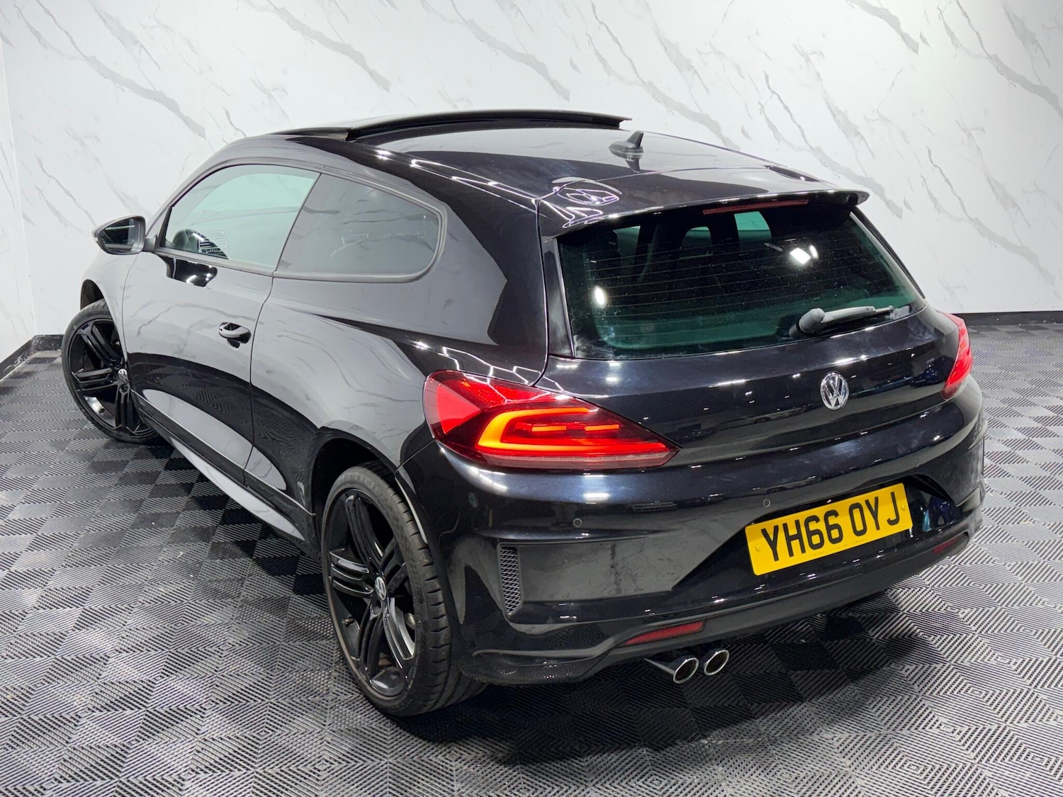 Used Volkswagen Scirocco 2016 for sale - 77298393: Photo 25