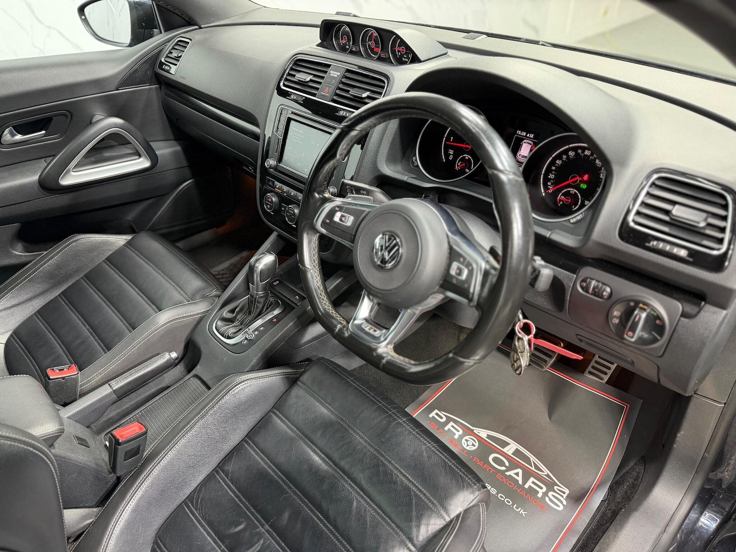 Used Volkswagen Scirocco 2016 for sale - 77298393: Photo 3