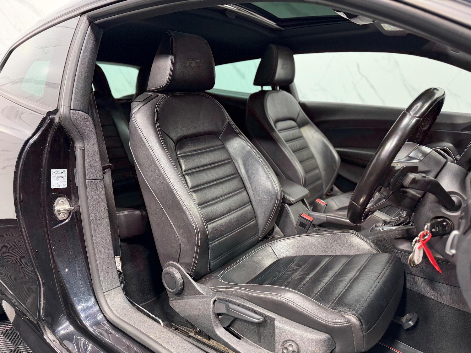 Used Volkswagen Scirocco 2016 for sale - 77298393: Photo 38