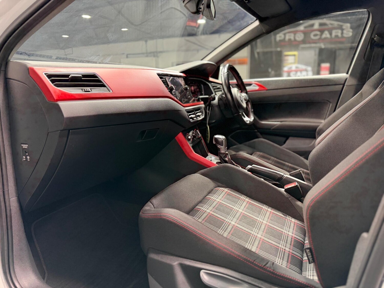 Used Volkswagen Polo 2018 for sale - 77298397: Photo 41