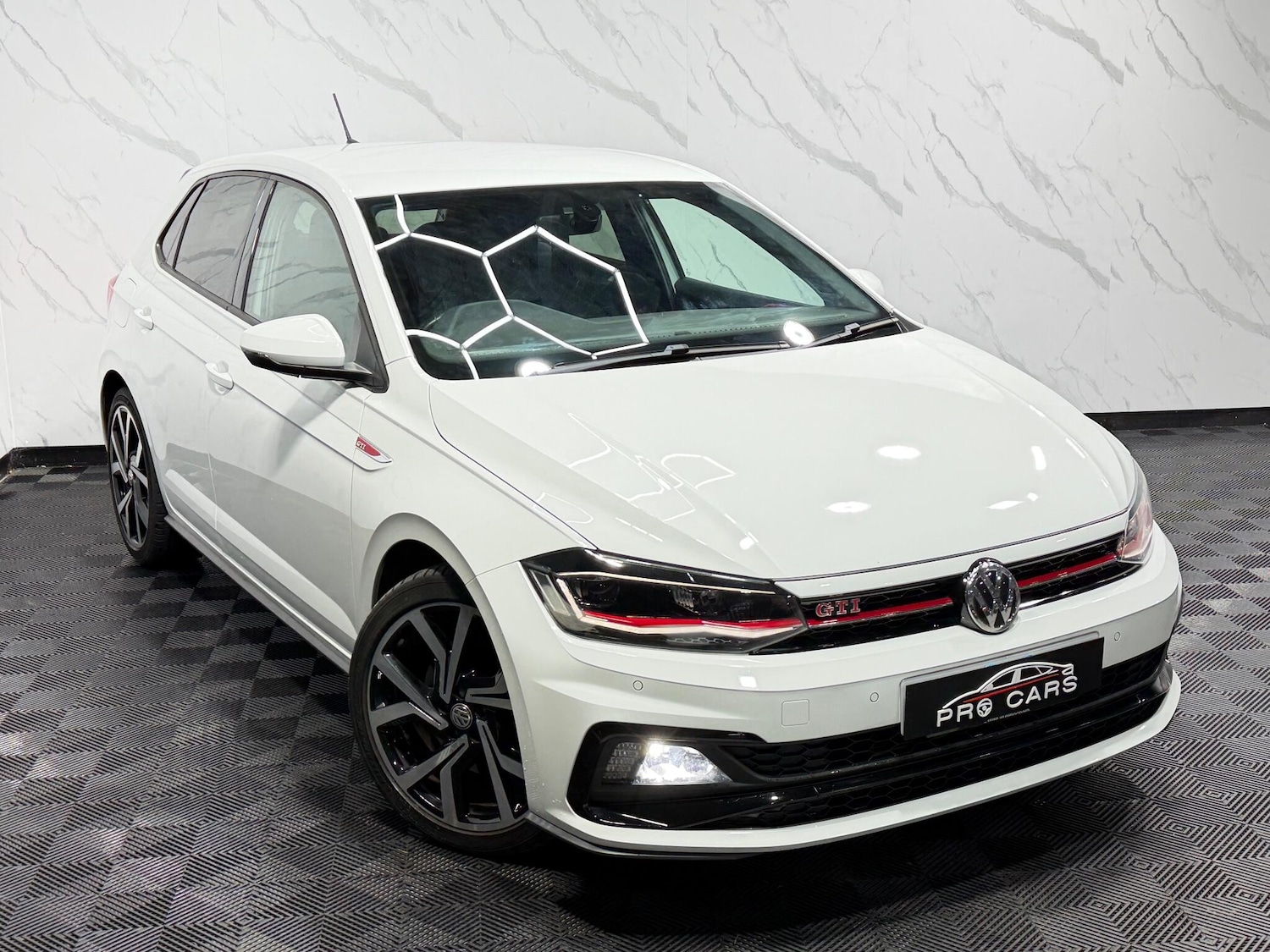 Used Volkswagen Polo 2018 for sale - 77298397: Photo 5