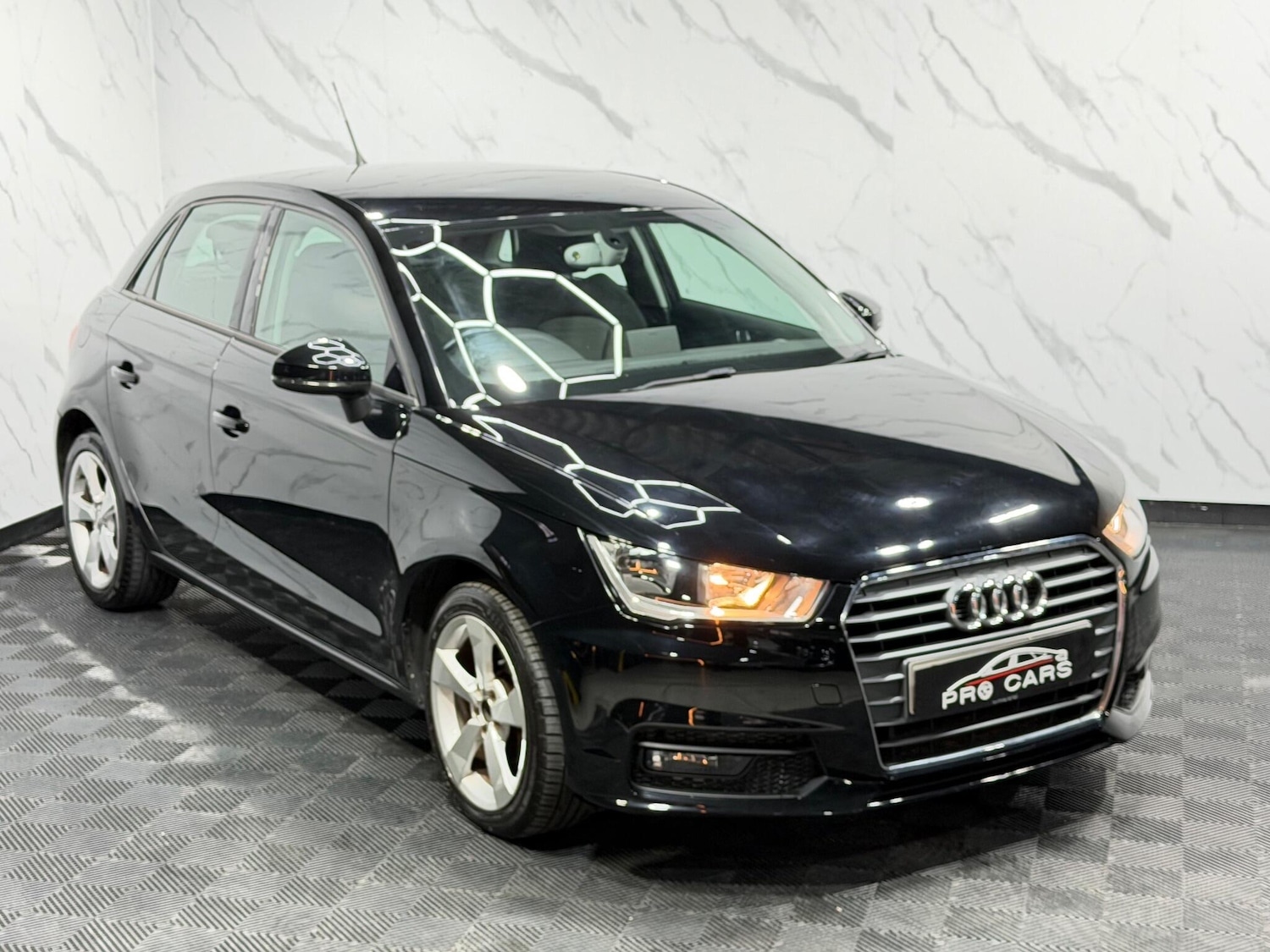 Used Audi A1 for sale - 77559102: Photo 10