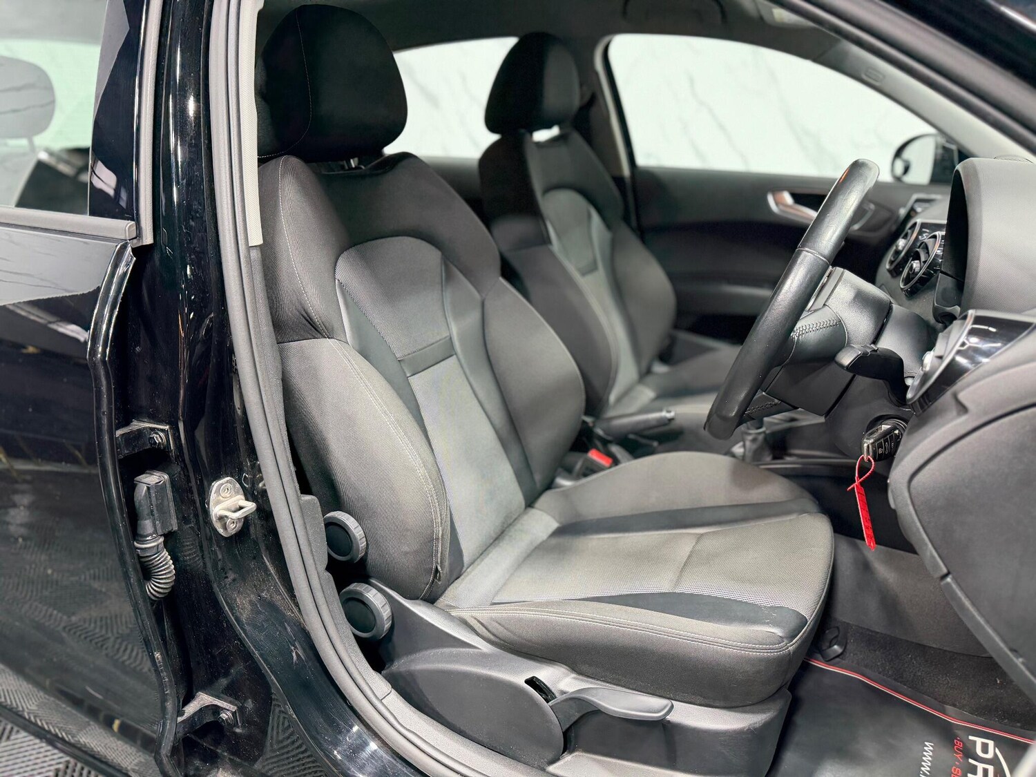 Used Audi A1 for sale - 77559102: Photo 38