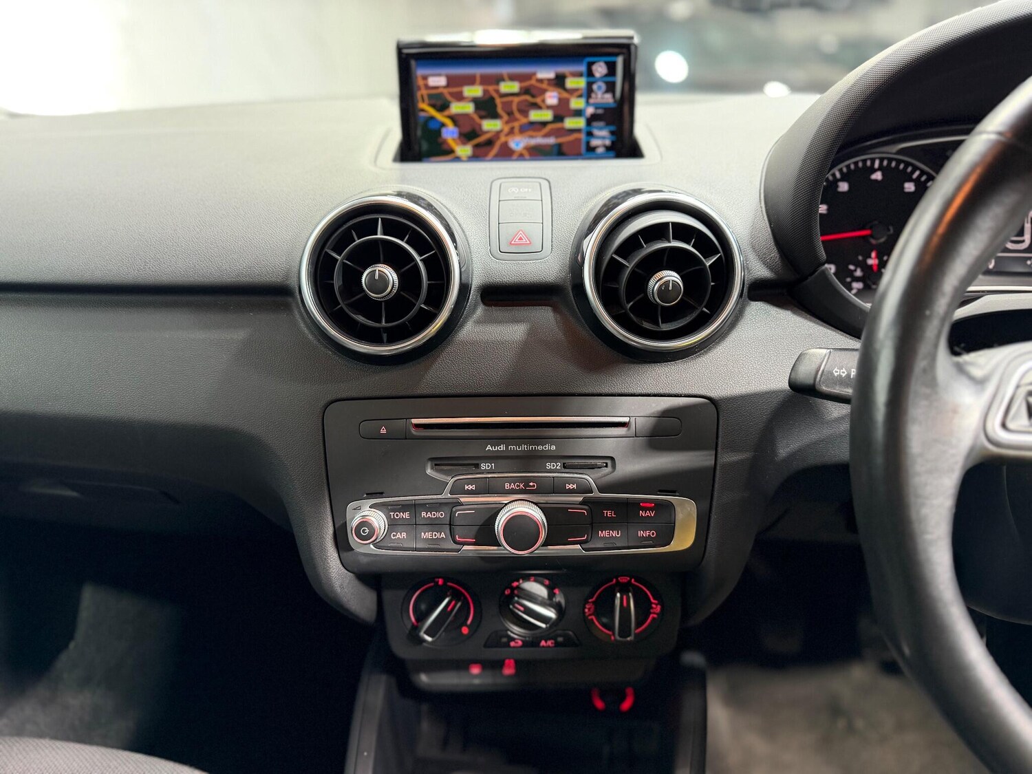 Used Audi A1 for sale - 77559102: Photo 43