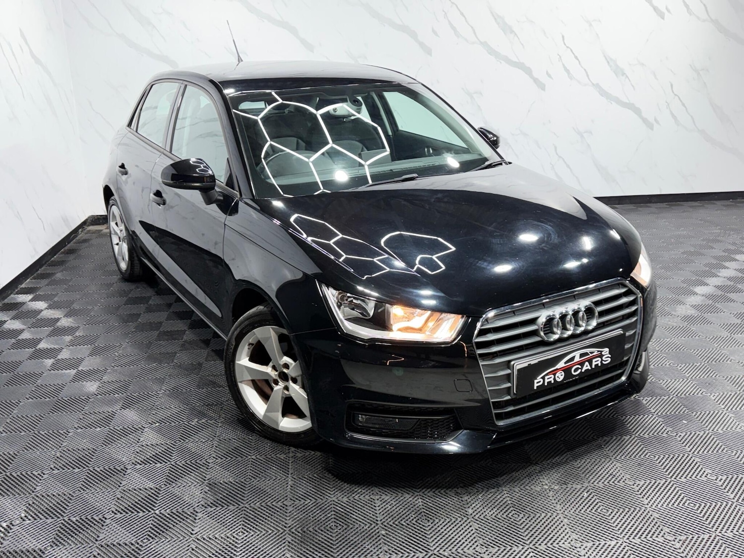 Used Audi A1 for sale - 77559102: Photo 5