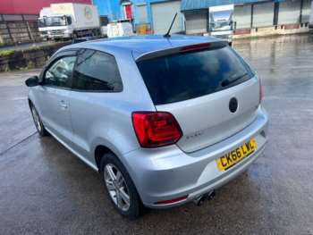 Used Volkswagen Polo 2016 for sale - 66681975: Photo