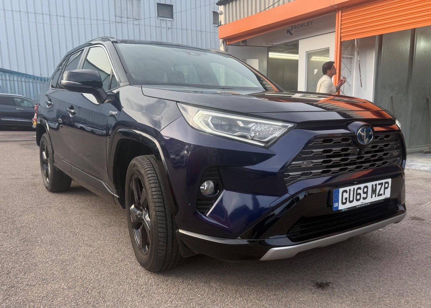 Used Toyota RAV4 2019 for sale - 76032497: Photo 1