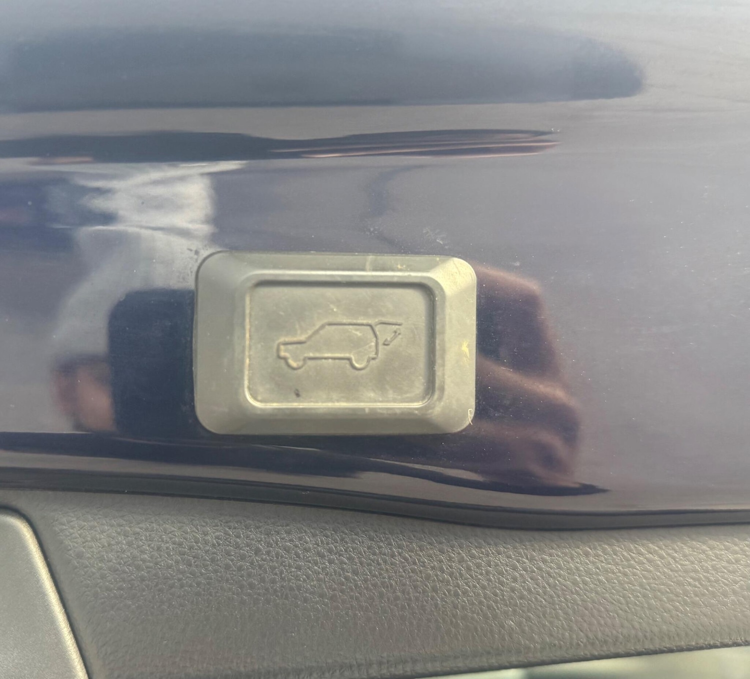Used Toyota RAV4 2019 for sale - 76032497: Photo 16