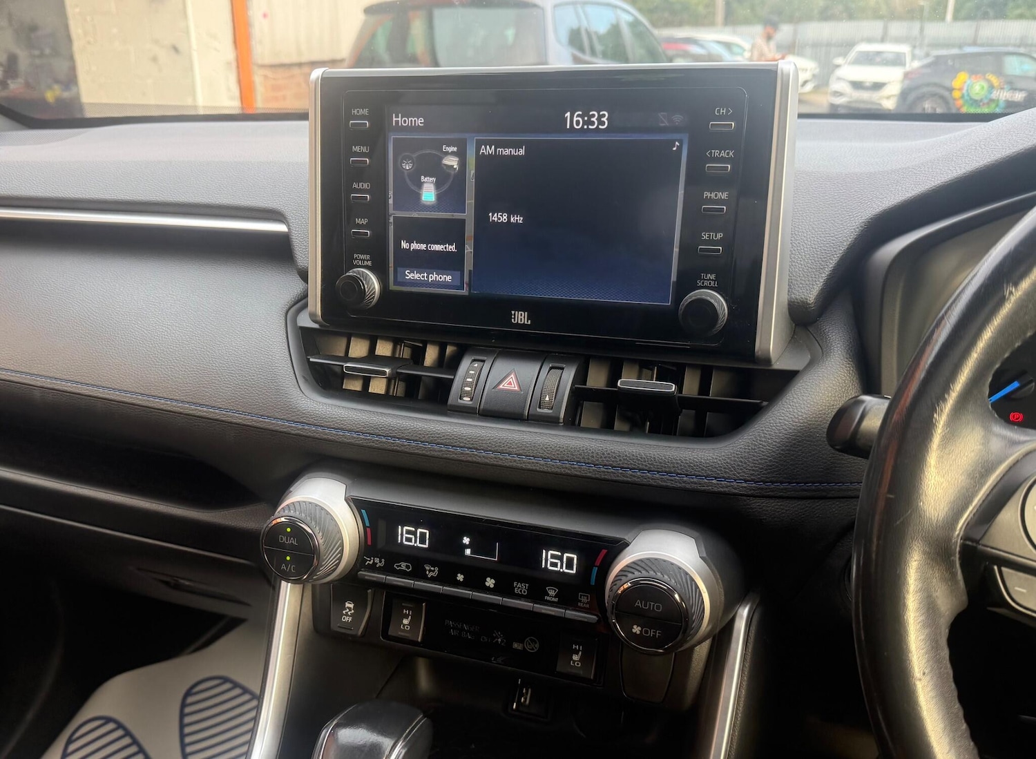 Used Toyota RAV4 2019 for sale - 76032497: Photo 25