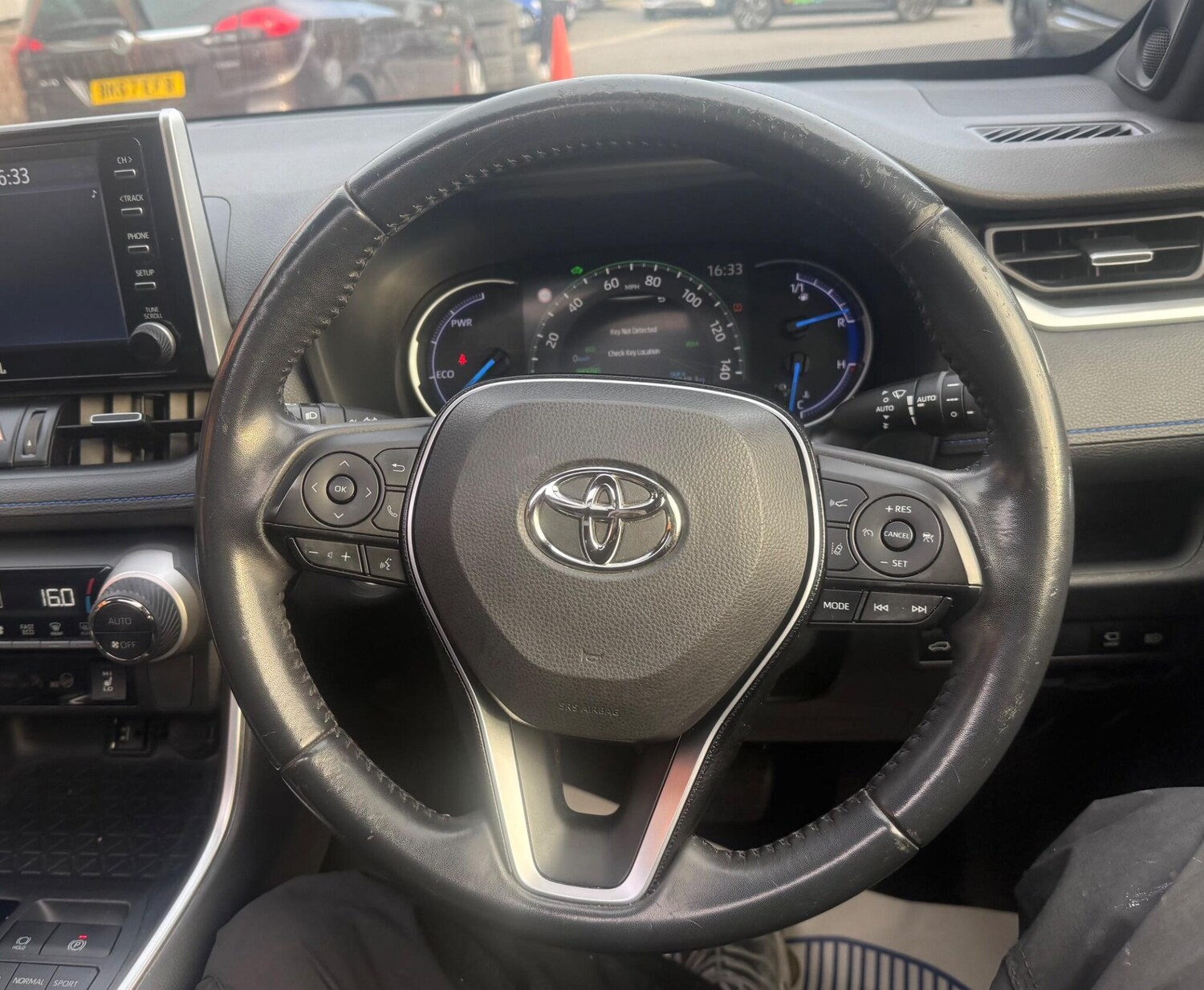 Used Toyota RAV4 2019 for sale - 76032497: Photo 26