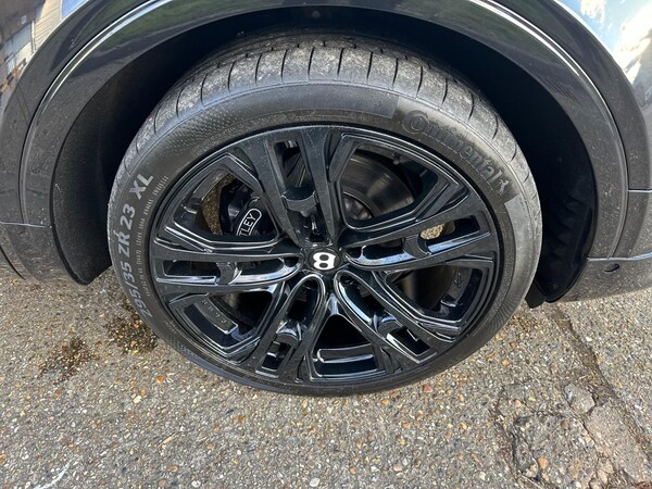 Used Bentley Bentayga 2018 for sale - 75670693: Photo 12