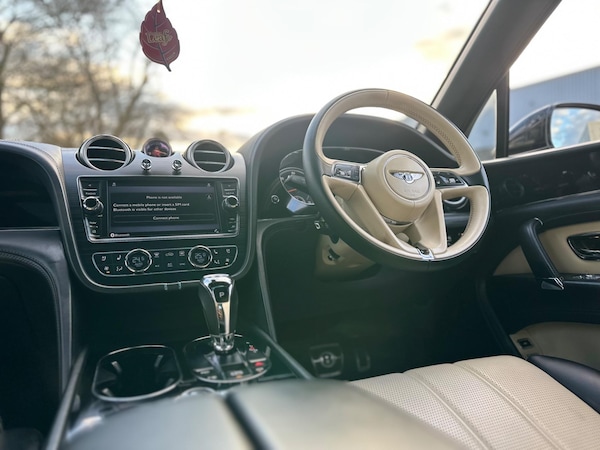 Used Bentley Bentayga 2018 for sale - 75670693: Photo 24