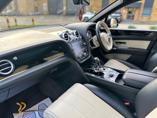 Used Bentley Bentayga 2018 for sale - 75670693: Photo 25
