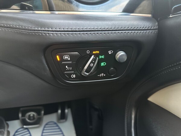 Used Bentley Bentayga 2018 for sale - 75670693: Photo 35