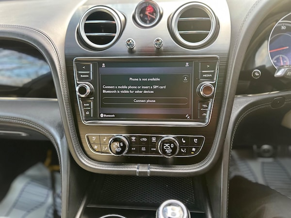 Used Bentley Bentayga 2018 for sale - 75670693: Photo 37