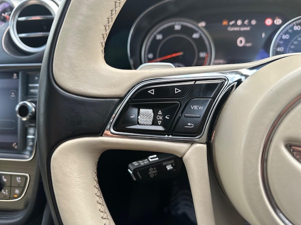 Used Bentley Bentayga 2018 for sale - 75670693: Photo 38