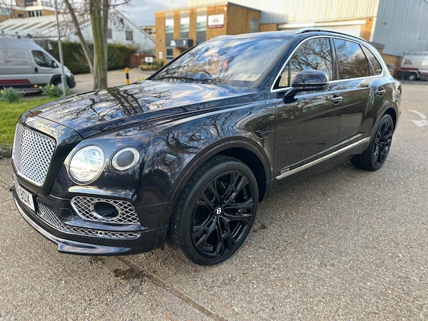 Used Bentley Bentayga 2018 for sale - 75670693: Photo 3