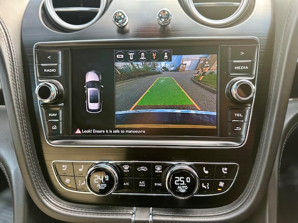 Used Bentley Bentayga 2018 for sale - 75670693: Photo 43
