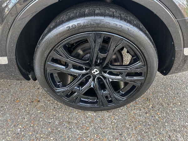 Used Bentley Bentayga 2018 for sale - 75670693: Photo 5