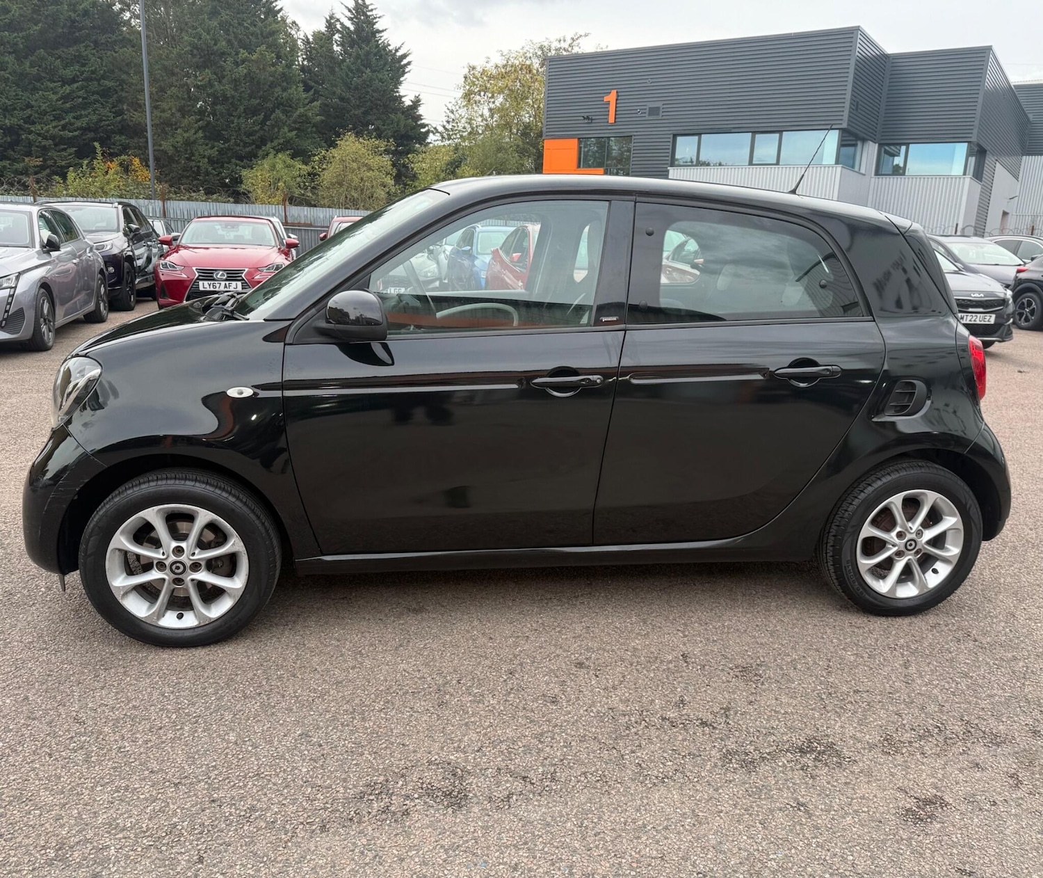 Used smart forfour 2015 for sale - 76550264: Photo 4