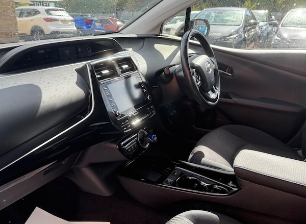 Used Toyota Prius 2022 for sale - 76318086: Photo 18