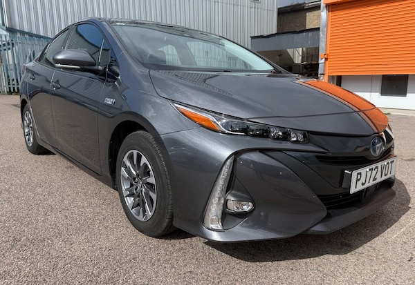 Used Toyota Prius 2022 for sale - 76318086: Photo 1