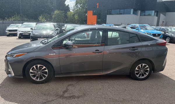 Used Toyota Prius 2022 for sale - 76318086: Photo 6