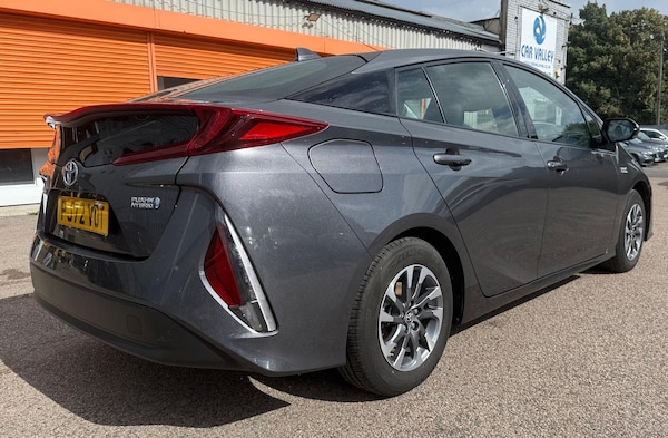 Used Toyota Prius 2022 for sale - 76318086: Photo 9