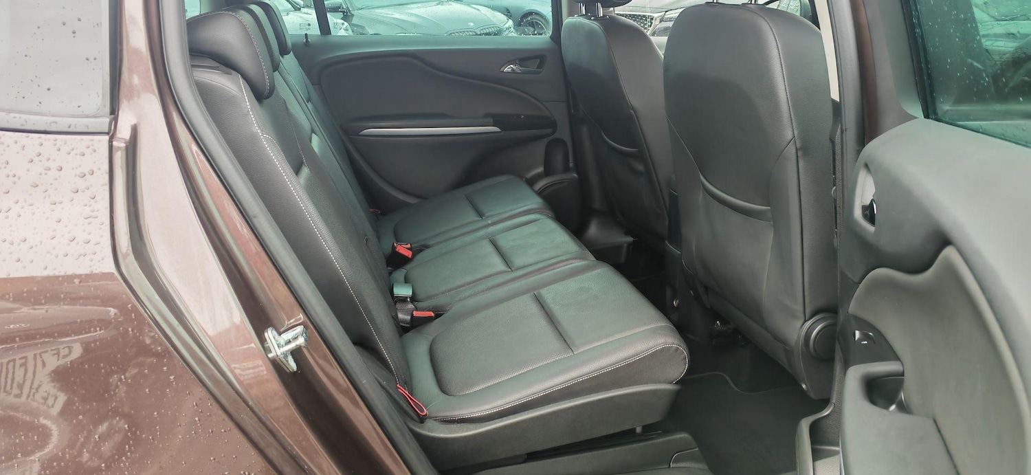Used Vauxhall Zafira Tourer 2017 for sale - 76423446: Photo 17