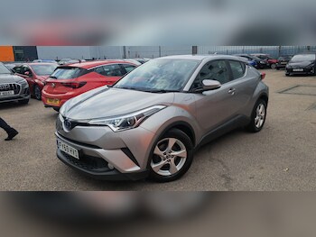 Used Toyota C-HR 2019 for sale - 76370970: Photo