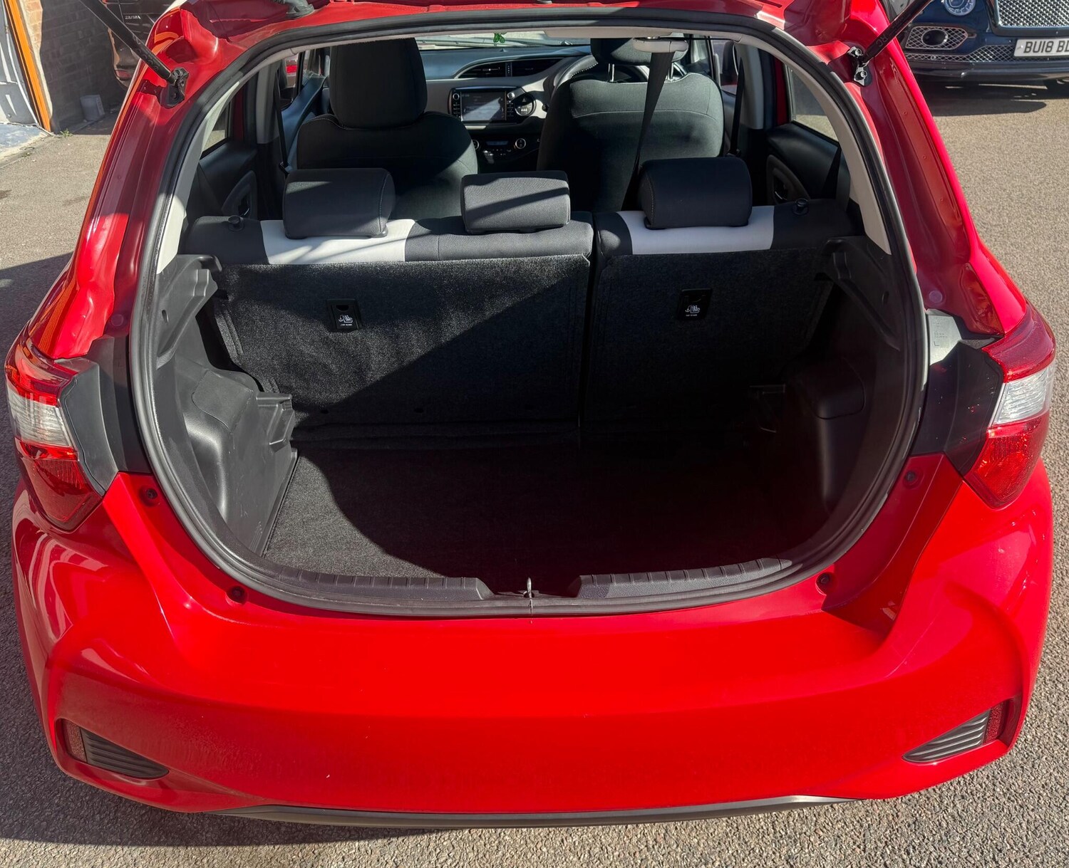 Used Toyota Yaris 2018 for sale - 75991045: Photo 15