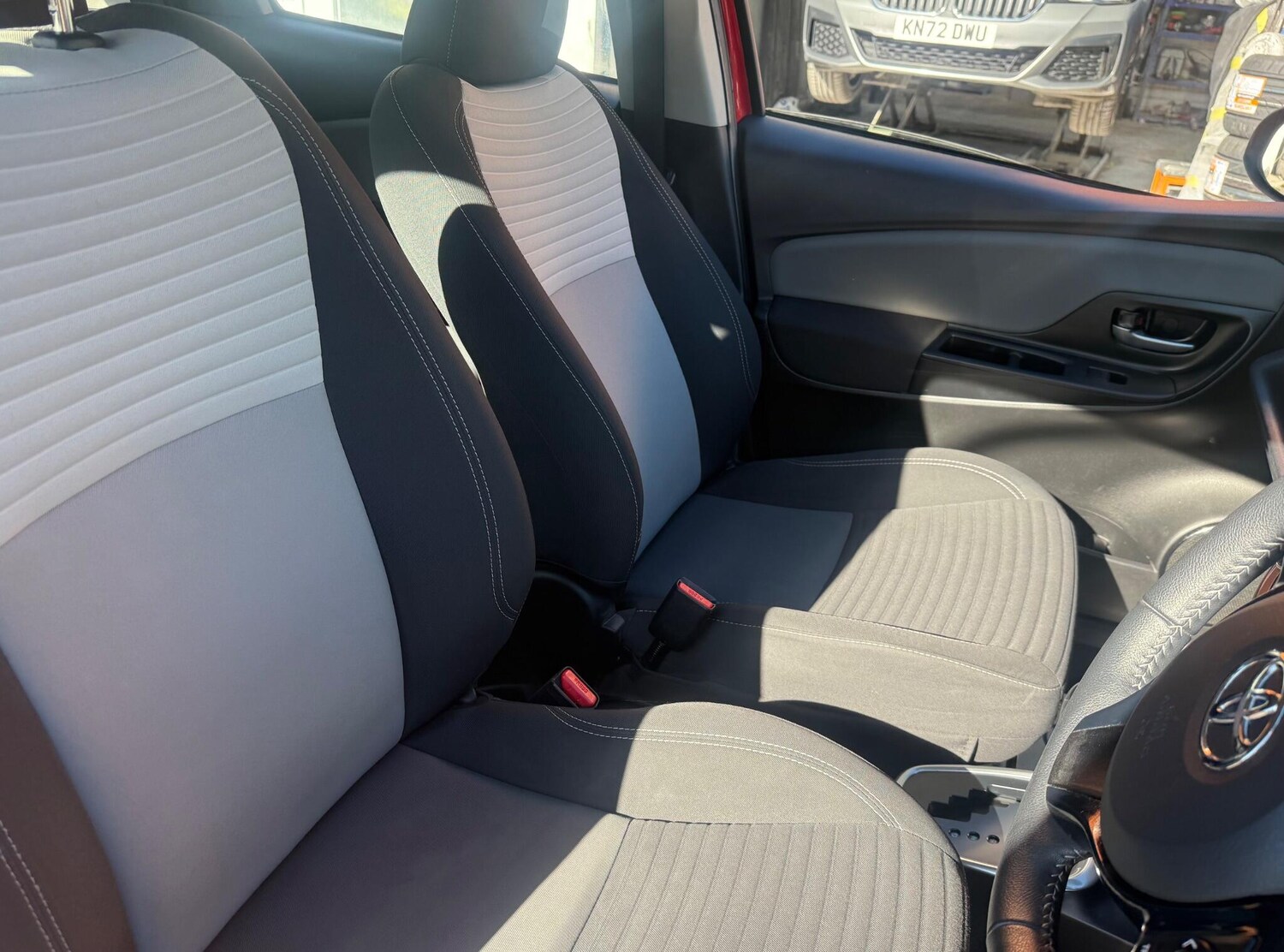 Used Toyota Yaris 2018 for sale - 75991045: Photo 20