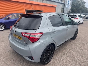 Used Toyota Yaris 2019 for sale - 76174828: Photo 4