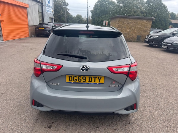 Used Toyota Yaris 2019 for sale - 76174828: Photo 6