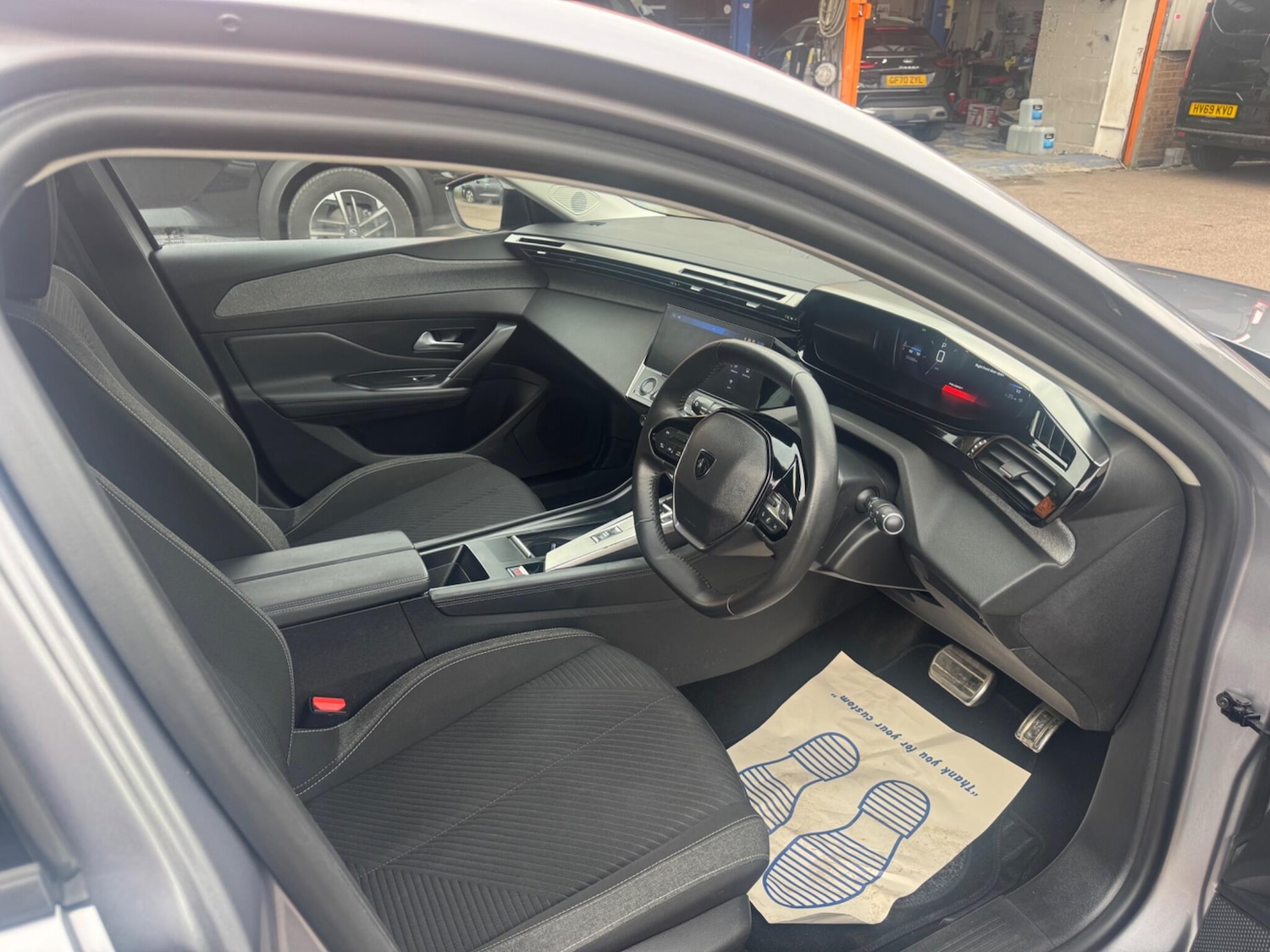 Used Peugeot 308 2023 for sale - 75965895: Photo 9