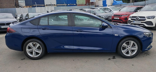 Used Vauxhall Insignia 2018 for sale - 76031713: Photo 3