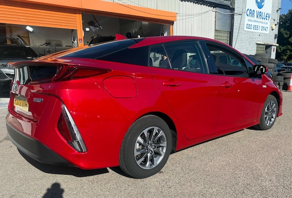 Used Toyota Prius 2023 for sale - 76012226: Photo 9