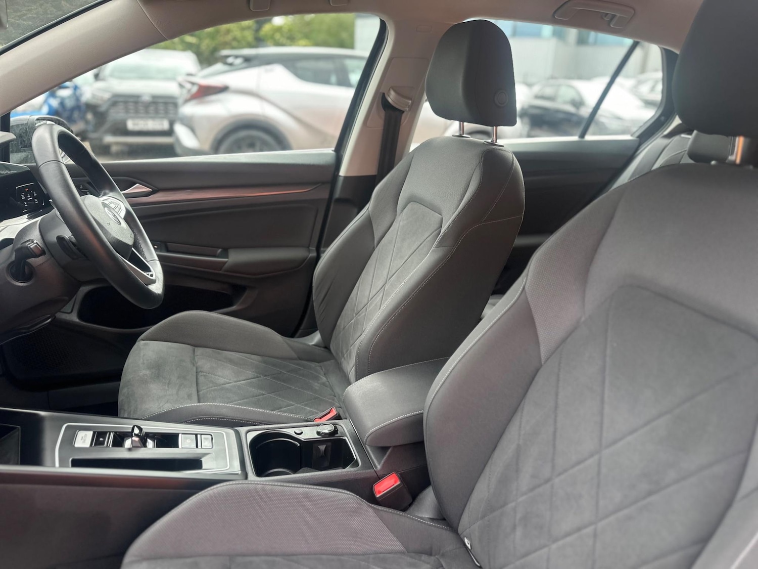 Used Volkswagen Golf 2022 for sale - 76327379: Photo 10