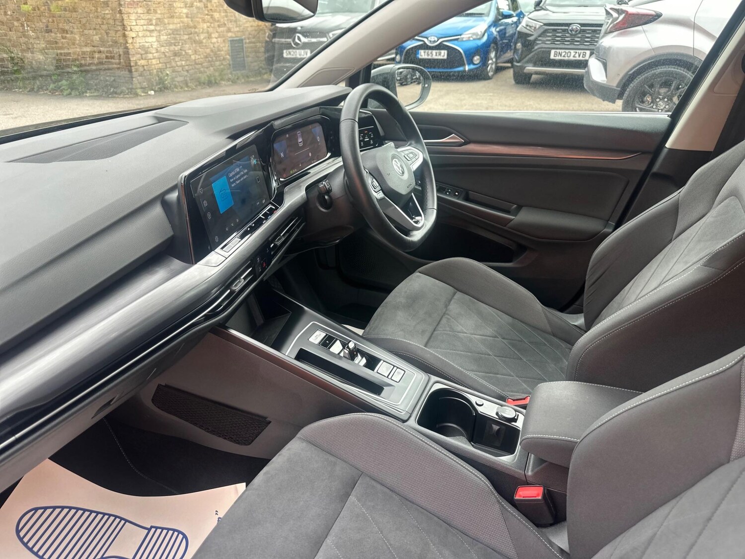 Used Volkswagen Golf 2022 for sale - 76327379: Photo 9