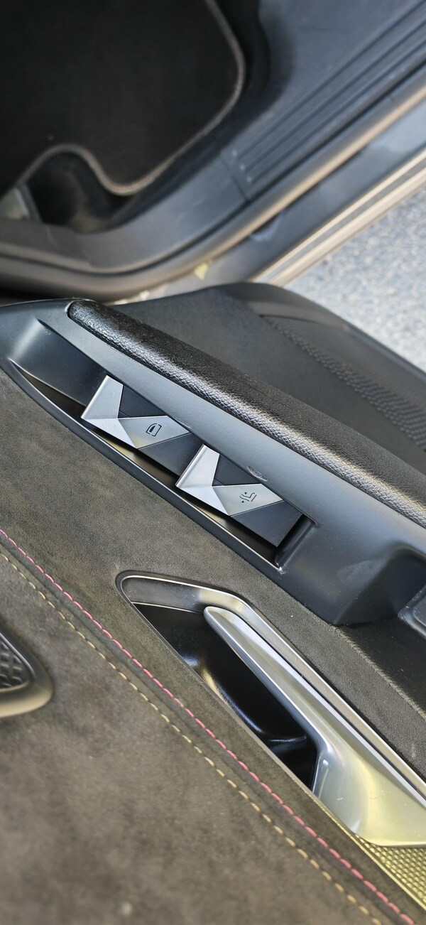 Used DS Automobiles DS 7 Crossback 2021 for sale - 75670092: Photo 21