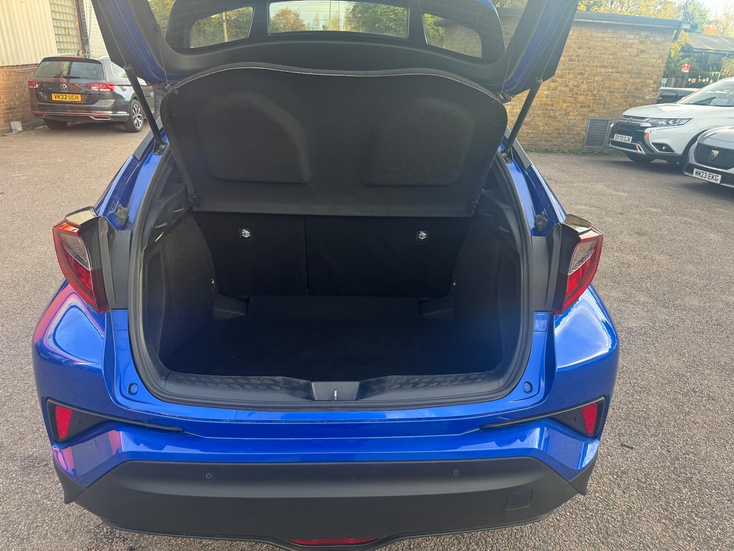 Used Toyota C-HR 2021 for sale - 76398127: Photo 23