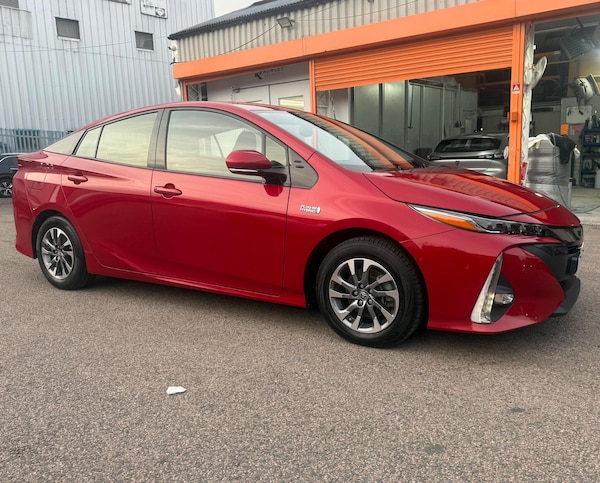 Used Toyota Prius 2021 for sale - 76013063: Photo 12