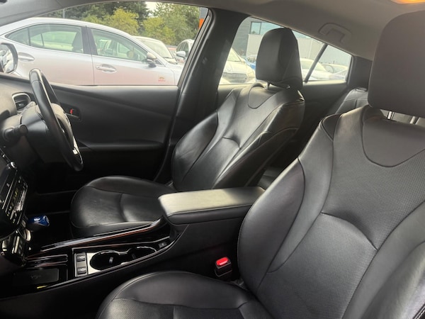 Used Toyota Prius 2021 for sale - 76013063: Photo 18