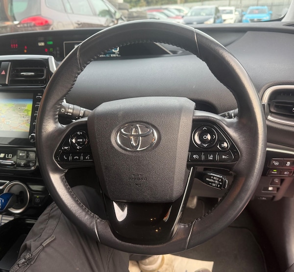 Used Toyota Prius 2021 for sale - 76013063: Photo 26
