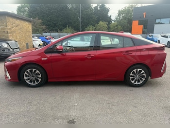 Used Toyota Prius 2021 for sale - 76013063: Photo 4