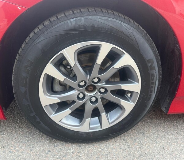 Used Toyota Prius 2021 for sale - 76013063: Photo 5