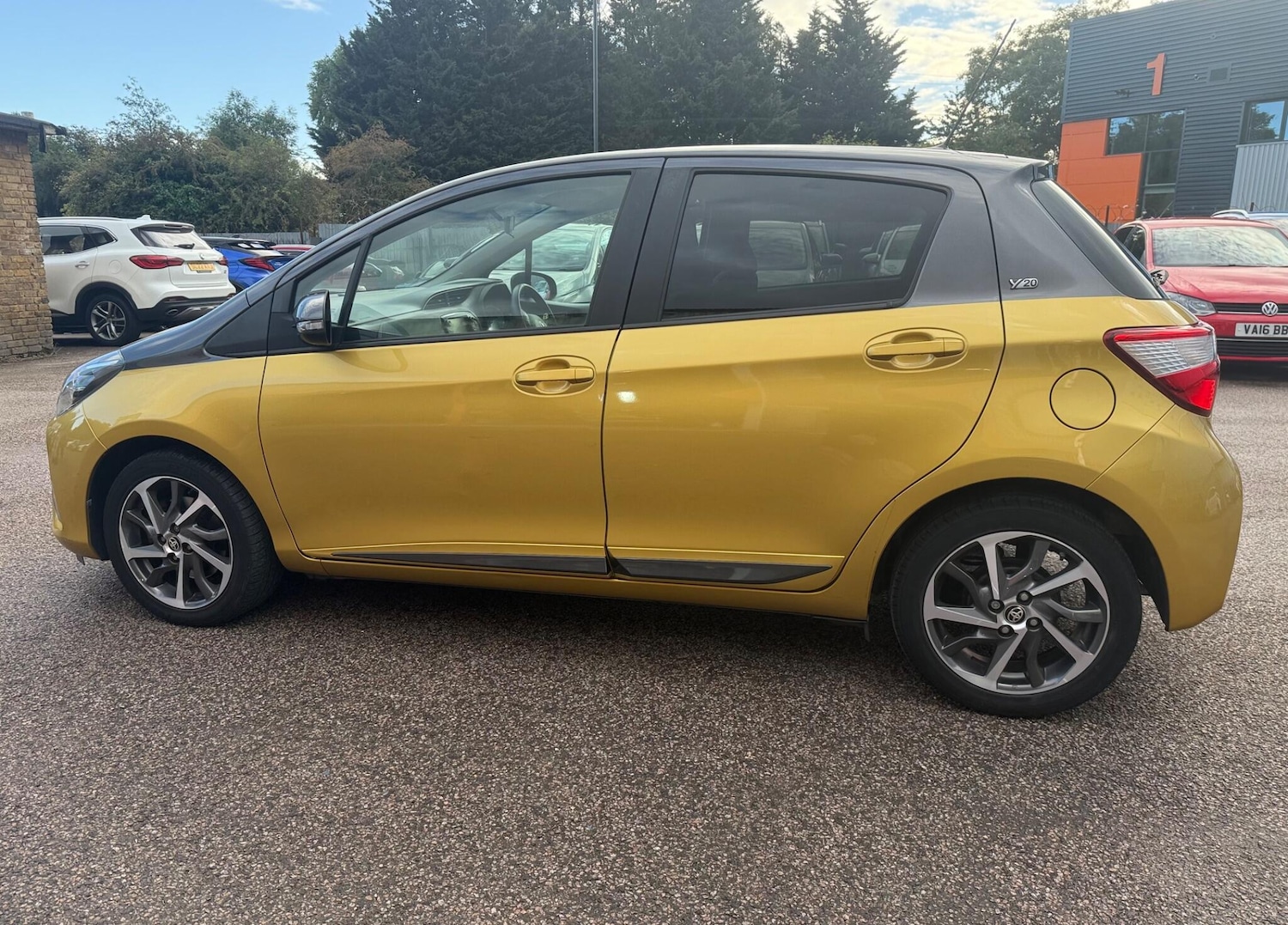 Used Toyota Yaris 2019 for sale - 75915161: Photo 10