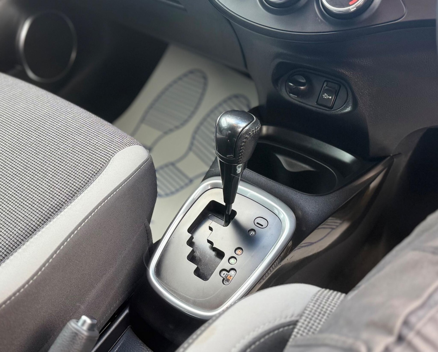 Used Toyota Yaris 2019 for sale - 75915161: Photo 27