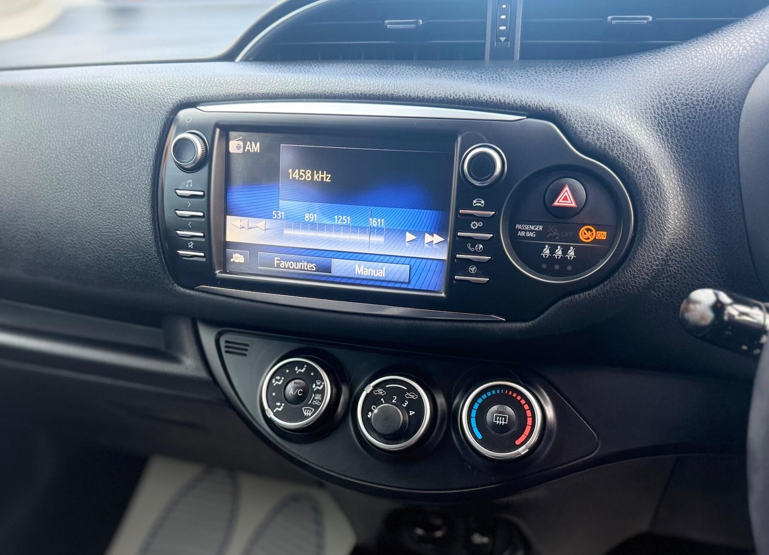 Used Toyota Yaris 2019 for sale - 75915161: Photo 28