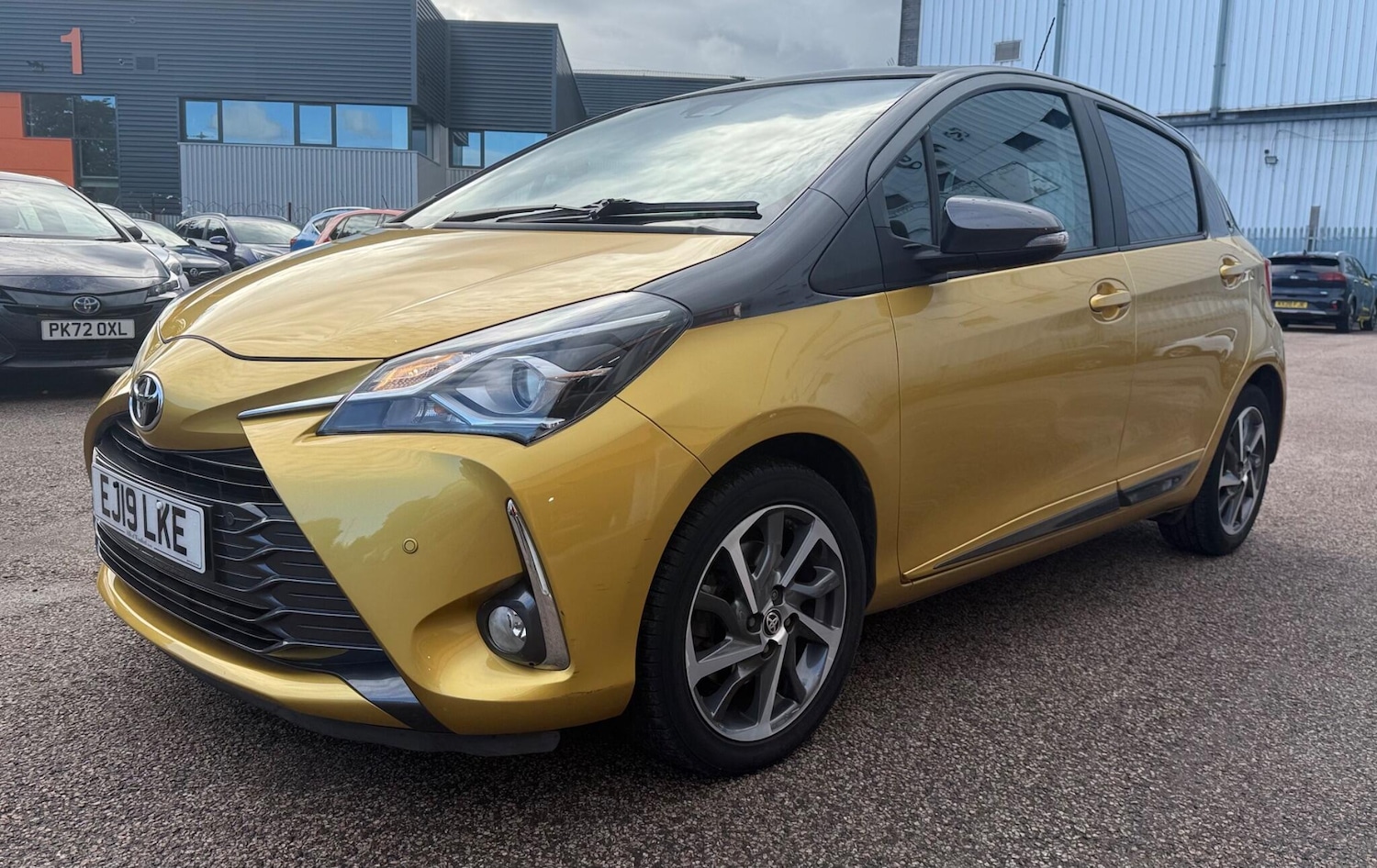Used Toyota Yaris 2019 for sale - 75915161: Photo 3
